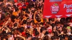 Revelers duke it out at Spain's annual tomato fight