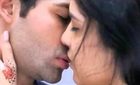 Lekar Hum Deewana Dil Kissing Scene