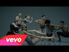 Shake It Off Outtakes Video #3 - The Modern Dancers (Behind The Scenes Video)